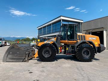 Pala gommata Case 821 G