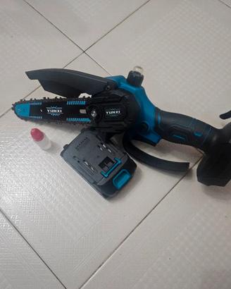 MOTOSEGA PORTATILE 