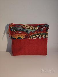 Astuccio di stoffa artigianale rosso