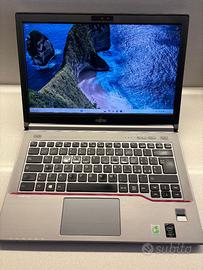 Fujitsu Lifebook E744- Pronto all'uso
