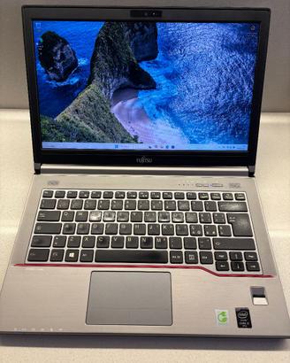 Fujitsu Lifebook E744- Pronto all'uso