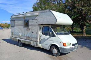 Camper Rimor mansardato 5+1 posti