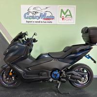 Yamaha T Max 560