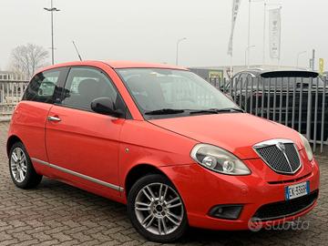 Lancia Ypsilon 1.2 69 CV 5 porte GPL Ecochic Plati