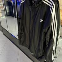 Giacca sportiva nera con simpatico interno