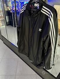 Giacca sportiva nera con simpatico interno