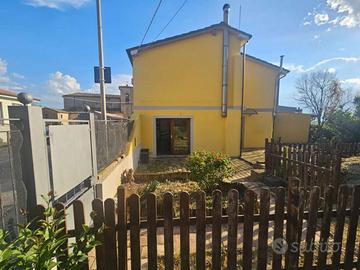 Casa indipendente a Agugliano, 5 locali