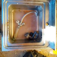 Lavello in acciaio 60x60 con miscelatore 