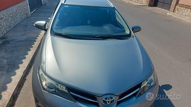 Toyota Auris Hybrid