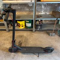 Monopattino Xiaomi m365 pro