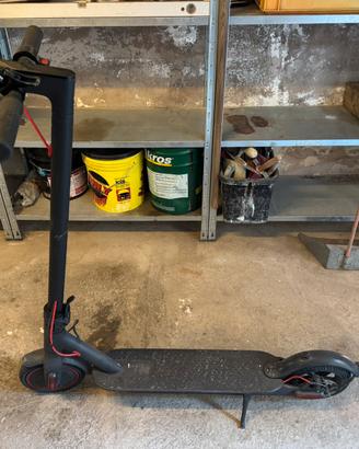 Monopattino Xiaomi m365 pro