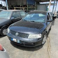 RICAMBI USATI AUTO VOLKSWAGEN Passat Berlina 2Â° S