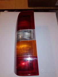 Fanale posteriore sx mercedes