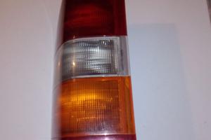 Fanale posteriore sx mercedes