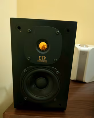diffusori monitor audio monitor One 