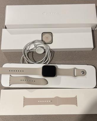Apple Watch Series 8 (GPS, 45mm)
