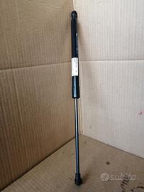 Pistone sx portellone PEUGEOT 208 del 2019