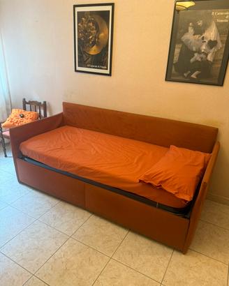 Divano letto singolo arancione