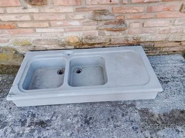 Lavello artigianale in pietra serena