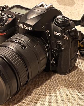 Nikon D200 + obbiettivi - completa