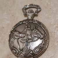 Orologio da tasca"Blob"con cavalli-Non funzionant