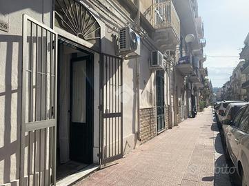CASA SEMINDIPENDENTE A GIARDINI NAXOS