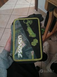 astuccio per scuola