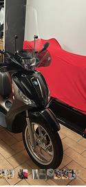 Piaggio Medley 150 X Adv o T Max