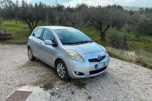 Toyota yaris 2a serie anno 2009