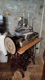 affettatrice a volano d'epoca Curioni Lario 33