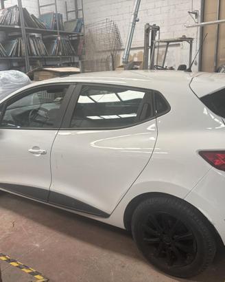 Renault clio IV 1.5 dCi 75 Cv