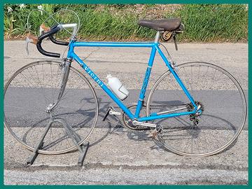 Vicini — concepita per il ciclismo su strada