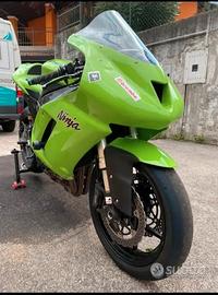Kawasaki Ninja 600 pronto pista