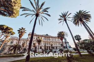 PRATI - CESSIONE D'AZIENDA - 6 CAMERE