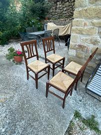 4 sedie in legno. Sedute in corda