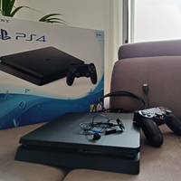 Console di gioco PS4 Slim