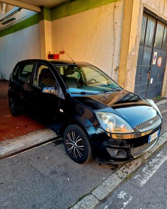 Ford Fiesta 1.2 82 CV 5 porte Titanium