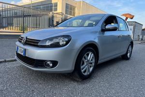 Volkswagen Golf Benzina idonea anche ai neopatenta