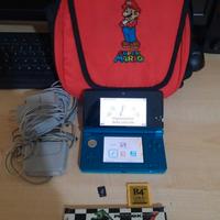 Nintendo 3DS con R4 + SD + borsa + caricatore 