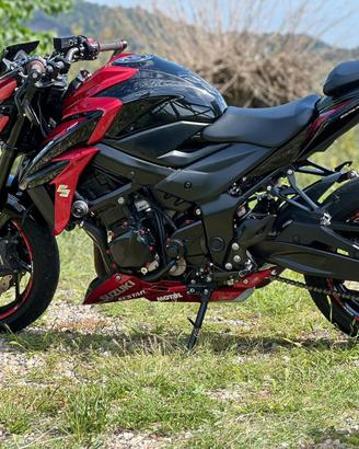 Suzuki gsx s 750