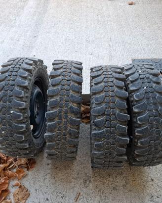 Gomme panda 4x4