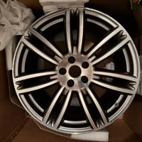 Maserati ghibli cerchio posteriore