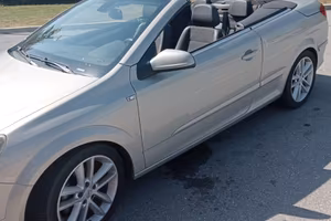 Astra twin top