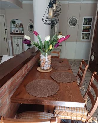 Tavolo stilo Country legno massello noce