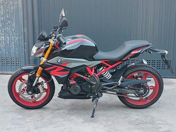 BMW G310R (2024)  - pari al nuovo, solo 900 km