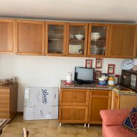 Cucina componibile in frassino chiaro Euromobil.