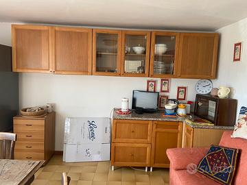 Cucina componibile in frassino chiaro Euromobil.