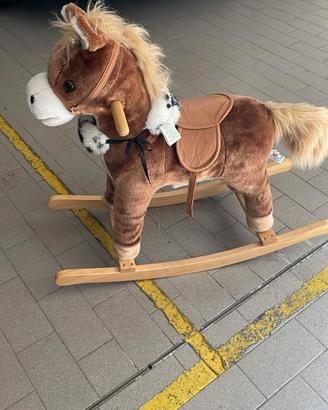 Cavallino a dondolo