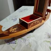 carillon vintage gondola 