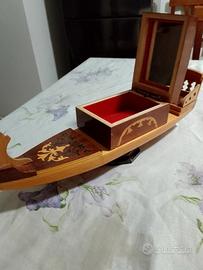 carillon vintage gondola 